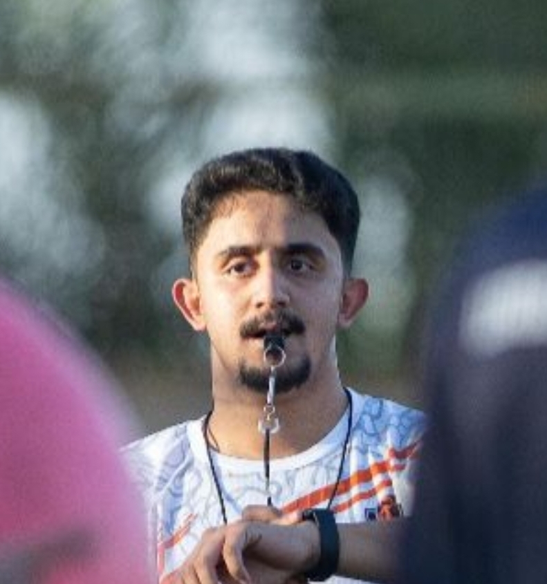 عزام الدبيب